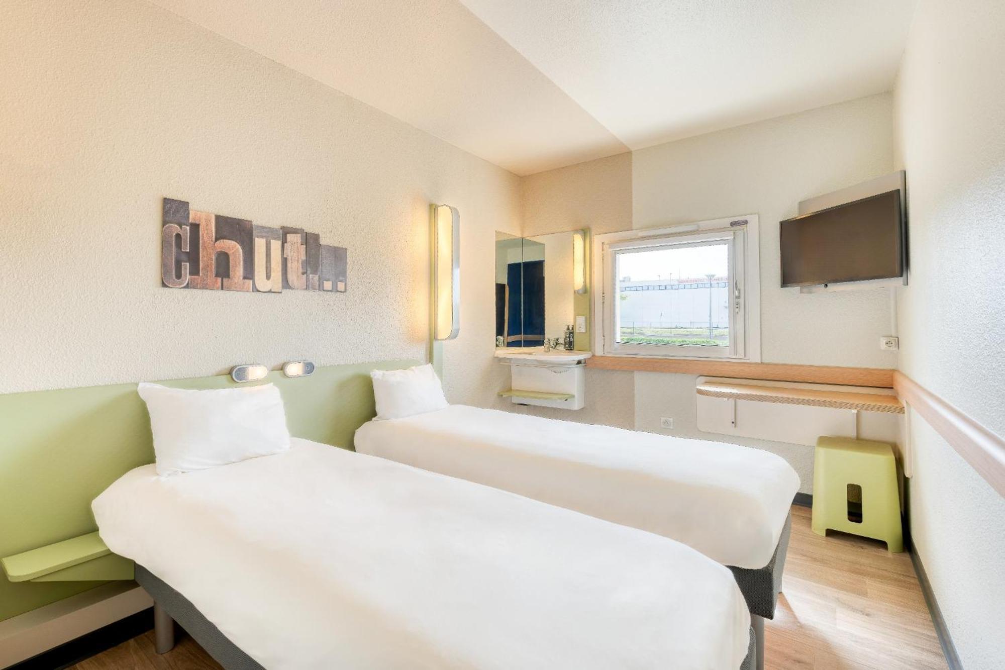 Ibis Budget Versailles - Trappes Eksteriør bilde